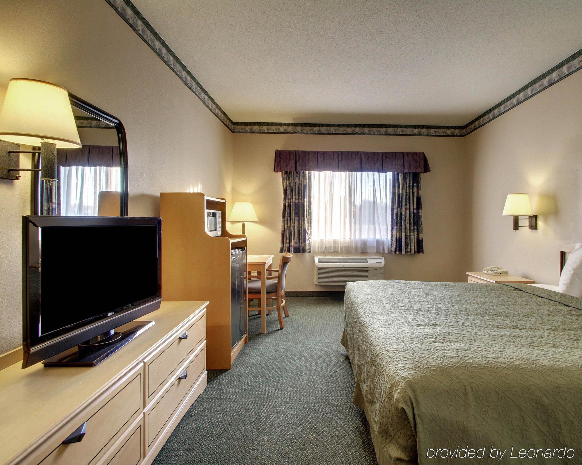 Quality Inn & Suites Pearl-Jackson מראה חיצוני תמונה