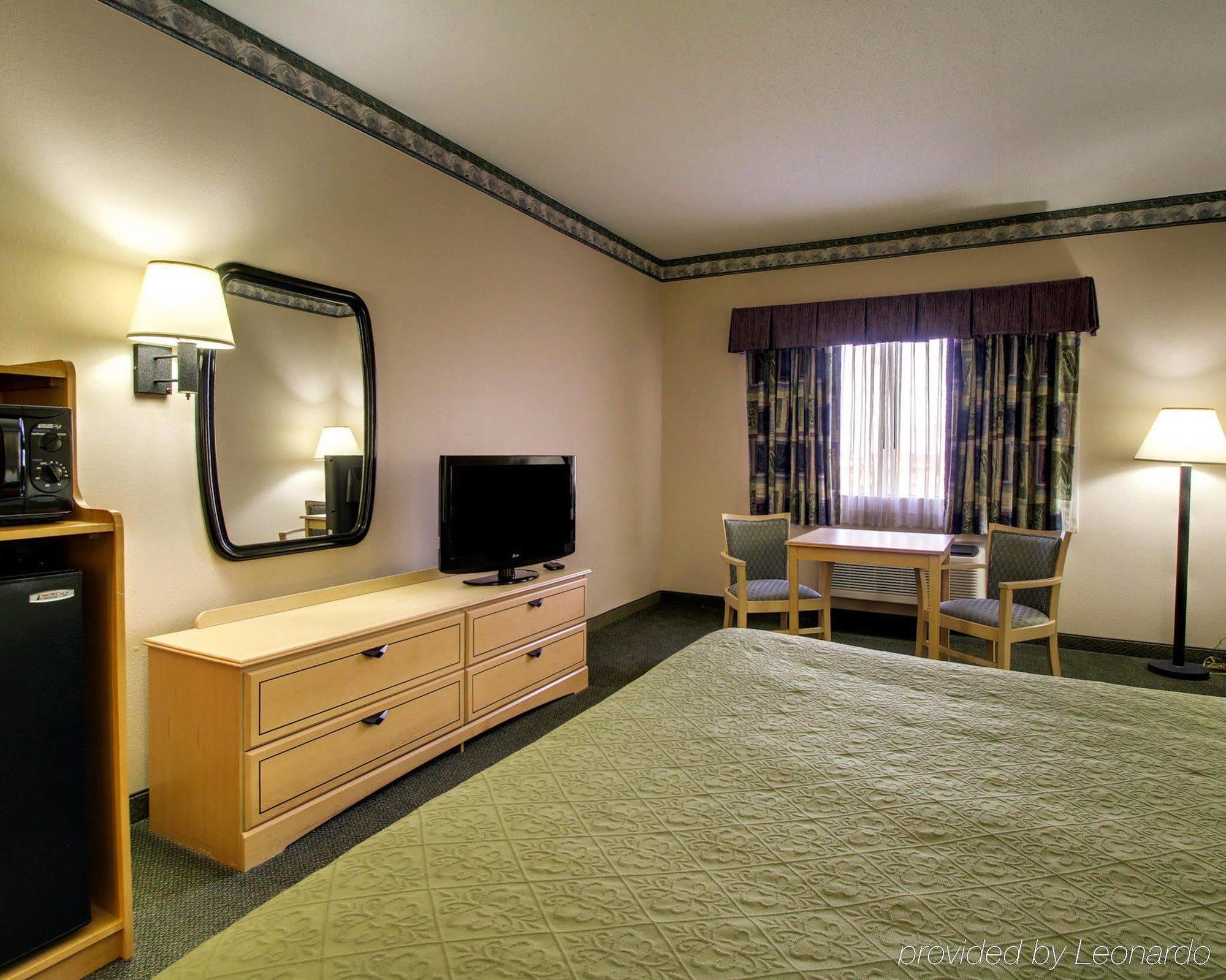 Quality Inn & Suites Pearl-Jackson מראה חיצוני תמונה