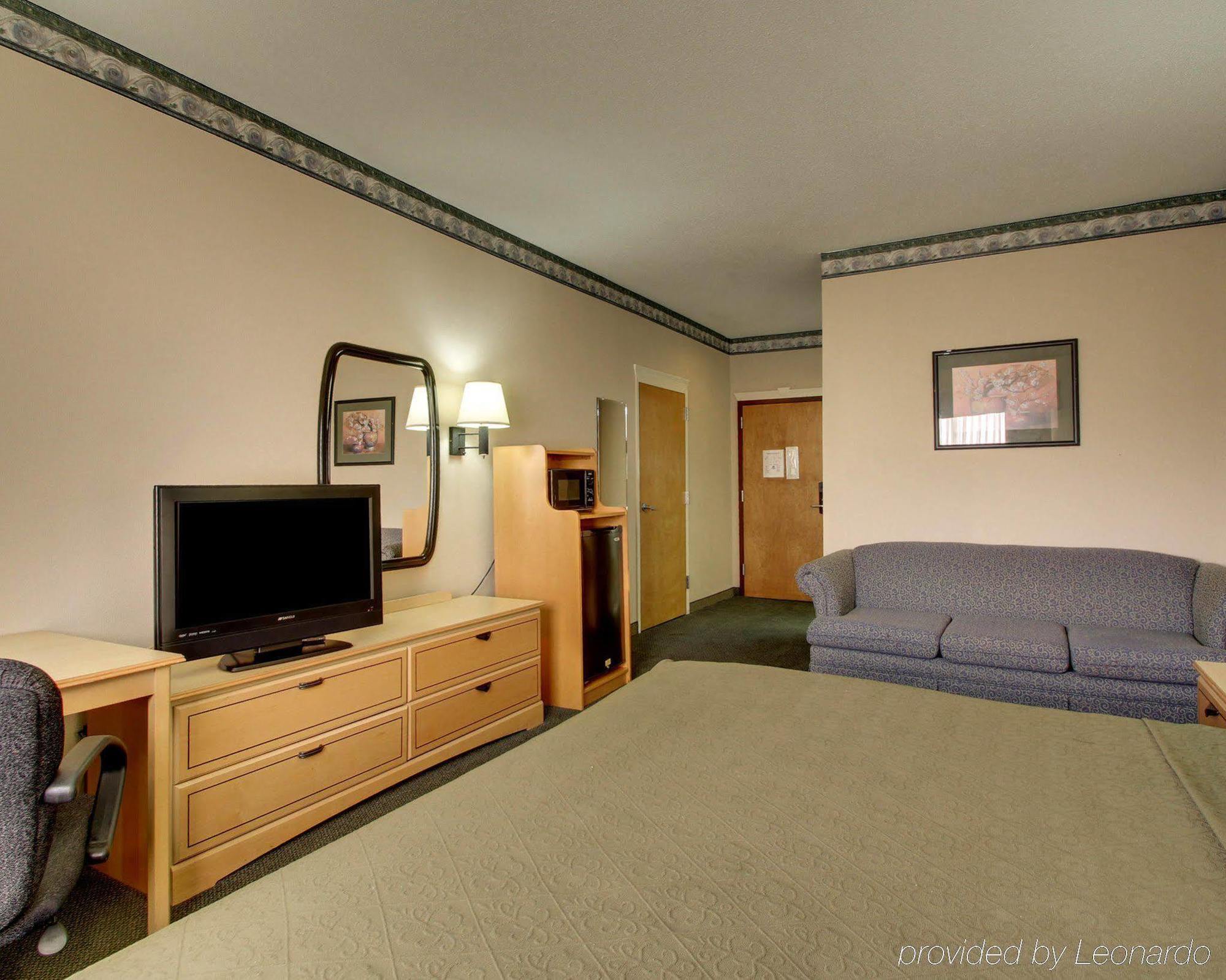 Quality Inn & Suites Pearl-Jackson מראה חיצוני תמונה