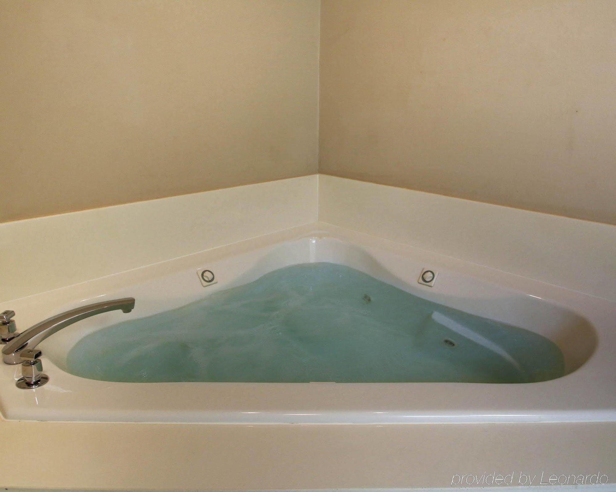 Quality Inn & Suites Pearl-Jackson מראה חיצוני תמונה
